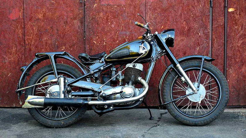 Мотоцикл ИЖ-49