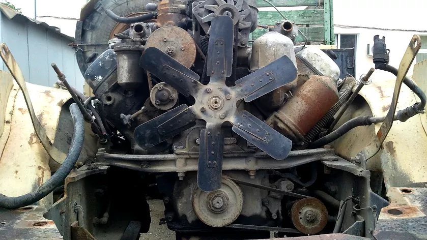 Двигатель ЯМЗ-236 на автомобиле КрАЗ-255