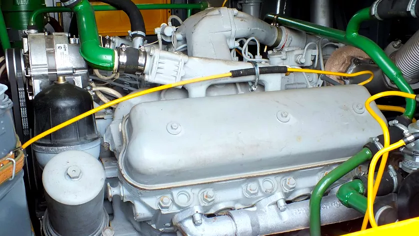 Дизельный двигатель ЯМЗ-236
